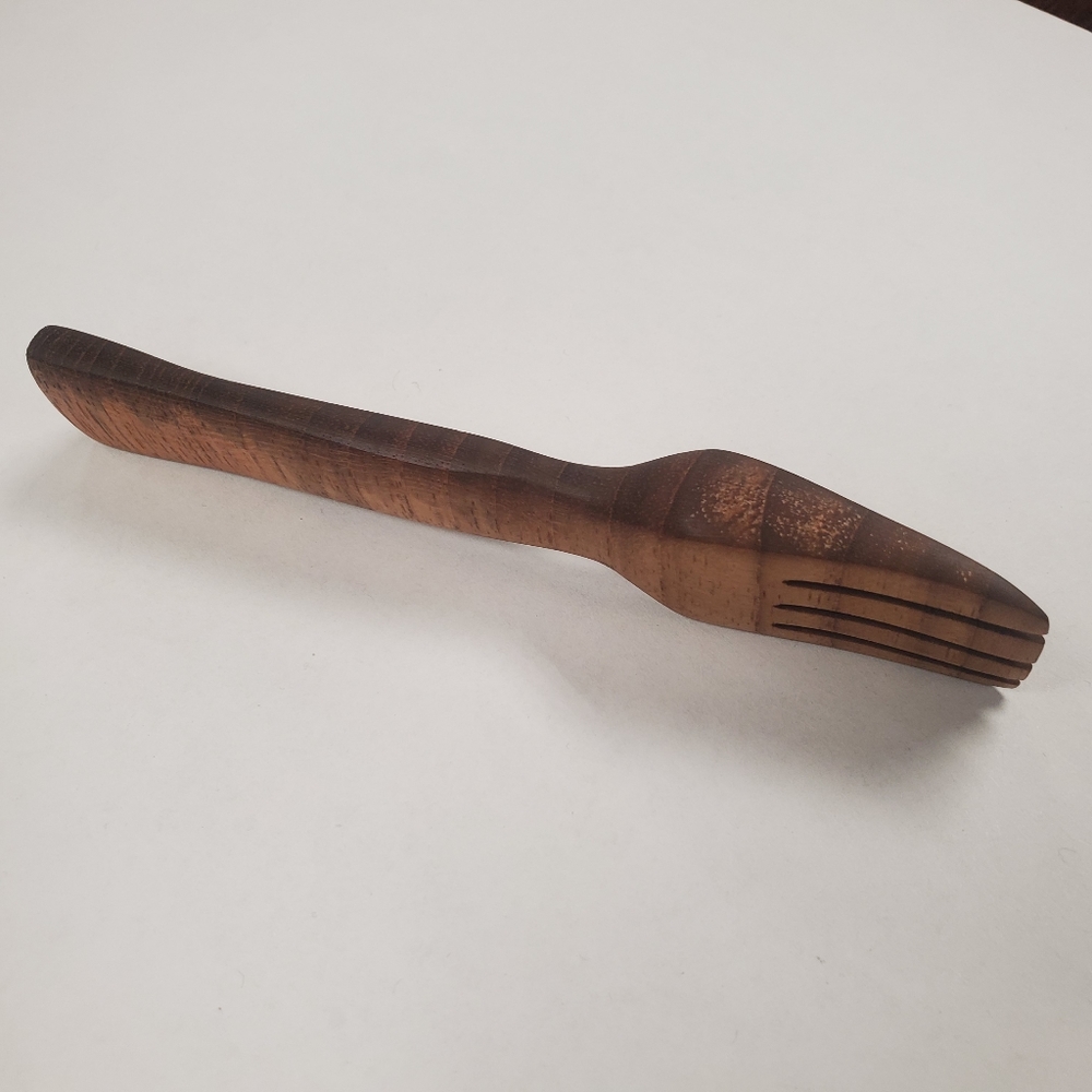 Hand carved fork - Picture 7 of 8